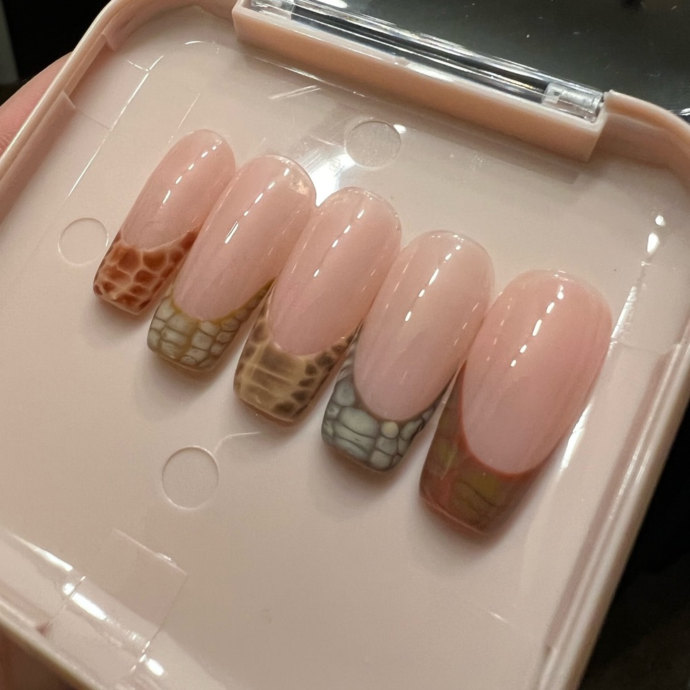 Press on nails✨💅🏼